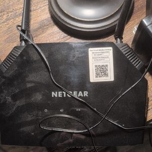 Netgear Dual Antenna Black Router